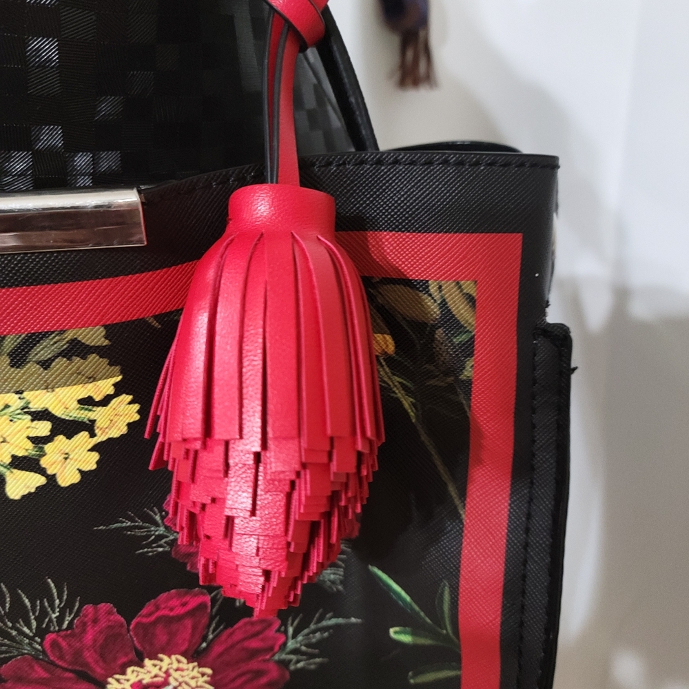 Purse - Picture 4 of 9